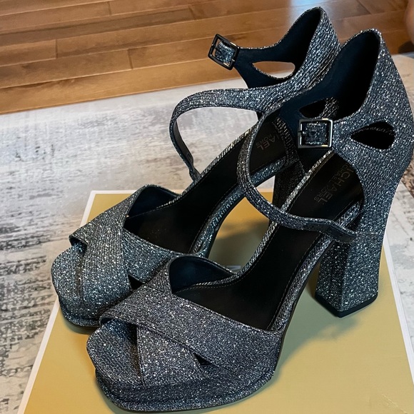 Michael Kors Sandals - Picture 2 of 3